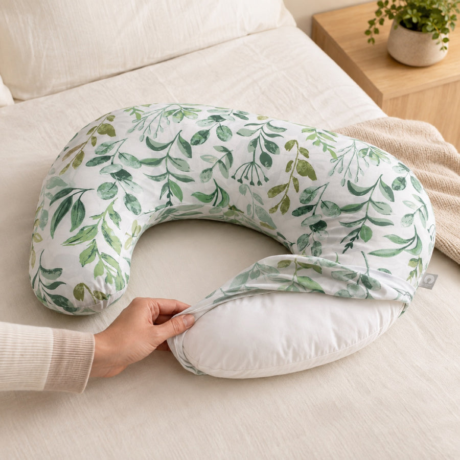 Le coussin Boppy posé seul, sa forme enveloppante en U